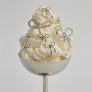 Krásné Vánoce plné lehkosti, radosti a malých třpytivých momentů. ✨🤍 Děkujeme, že jste součástí našeho příběhu – přejeme...